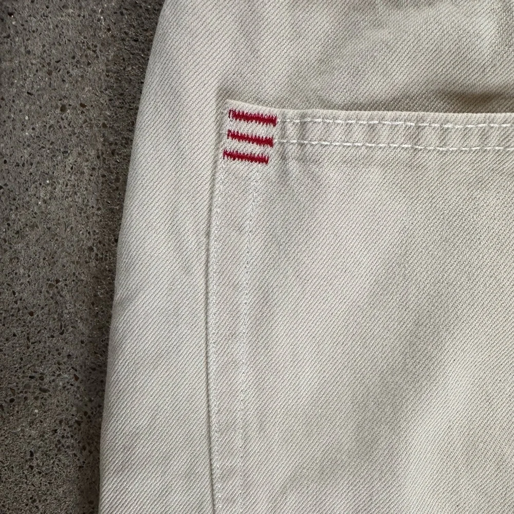 NWT BDG Baggy Jean High Rise in Ivory Size 34|18 Loose Denim Cotton Casual - Picture 7 of 8